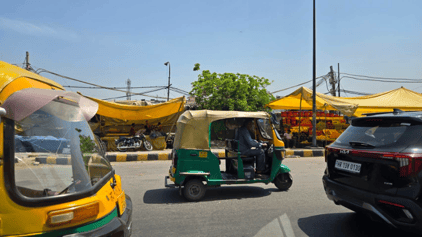 Allan_visit_cars-1