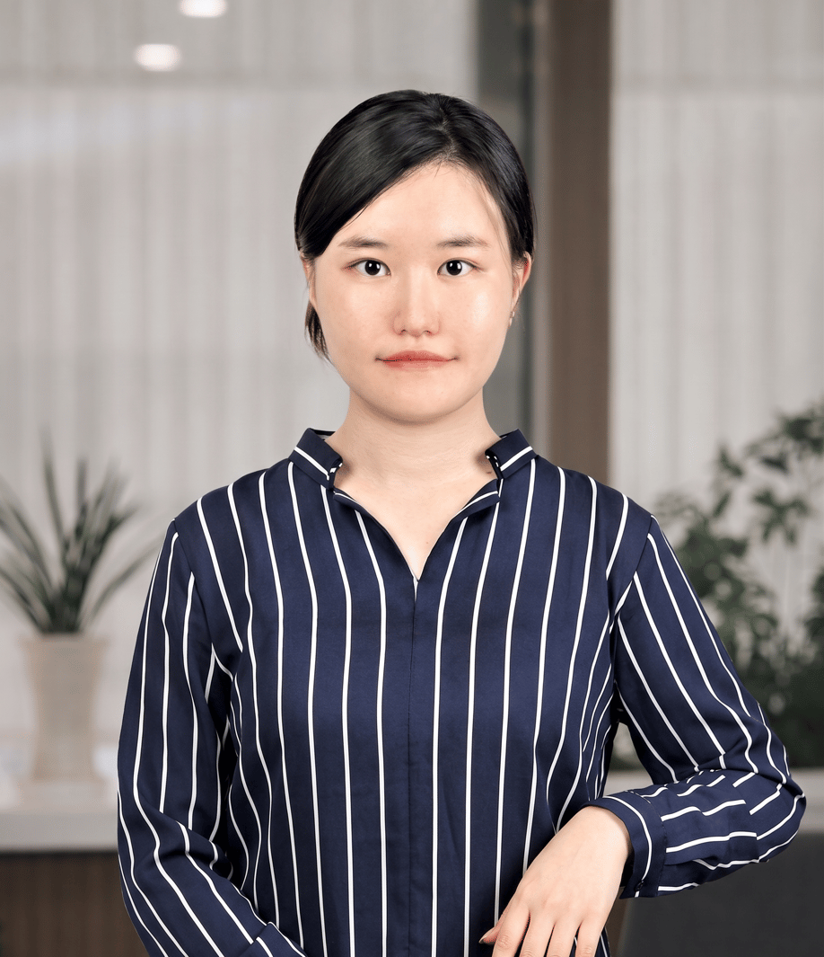 Heejung Jung_2026_office background